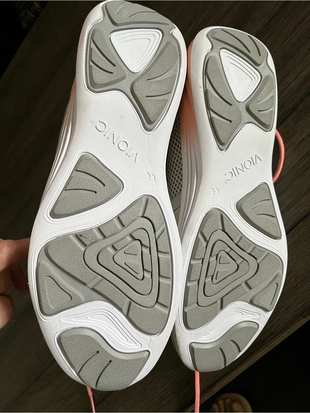 Vionic lightweight athletic